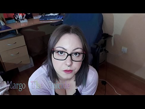 ❤️ 戴眼鏡的性感女孩在鏡頭前深吸假陽具 ❤️  性 在 zh-tw.kassa-standupbar.ru ️❤