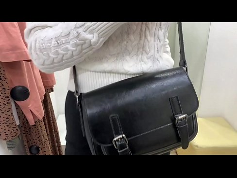 ❤️ 年輕婊子 FeralBerry 在試衣間用假陽具公開自慰 ❤️  性 在 zh-tw.kassa-standupbar.ru ️❤